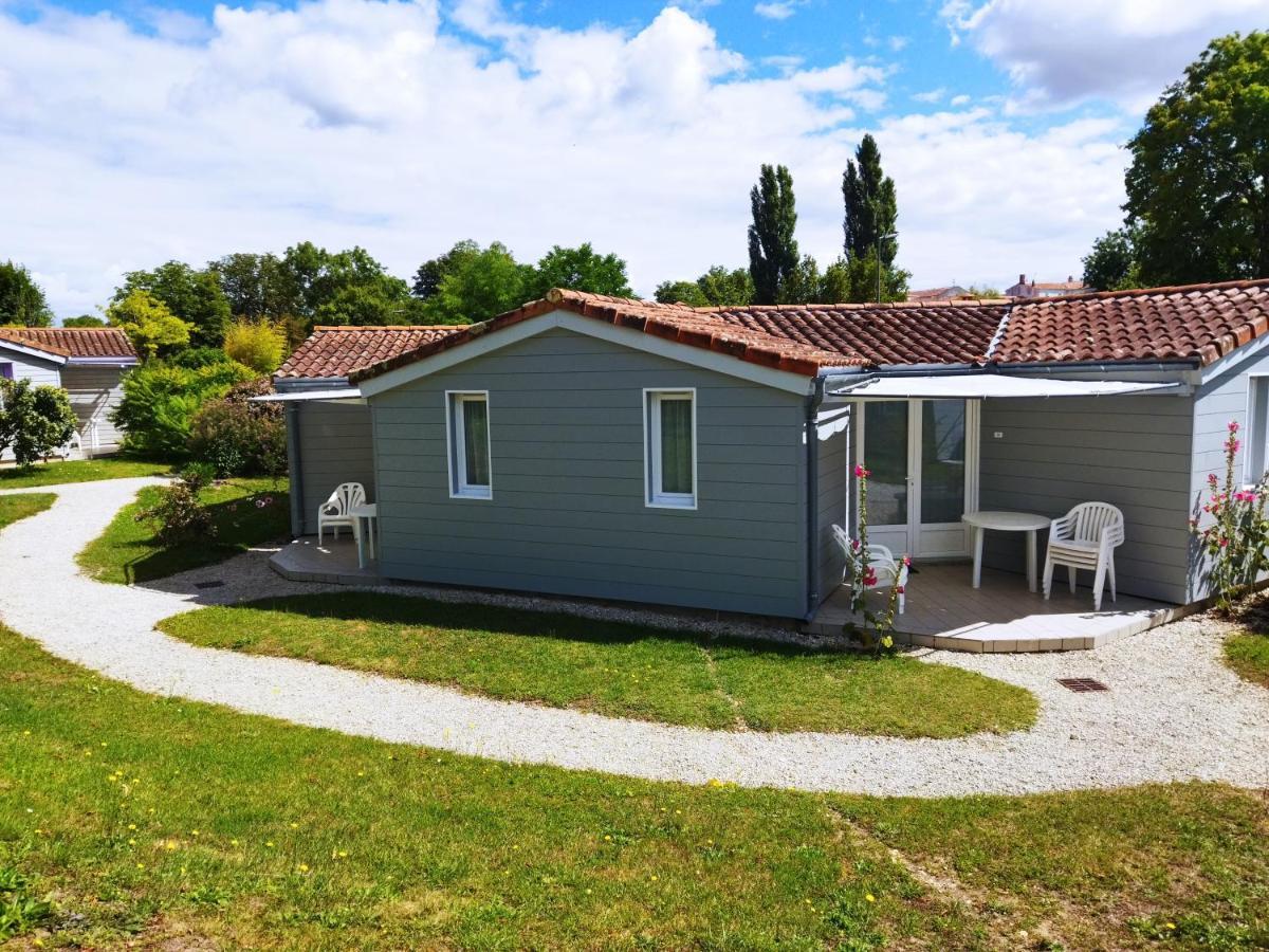 Le Hameau De Saintonge Villa Tonnay-Boutonne Exteriör bild