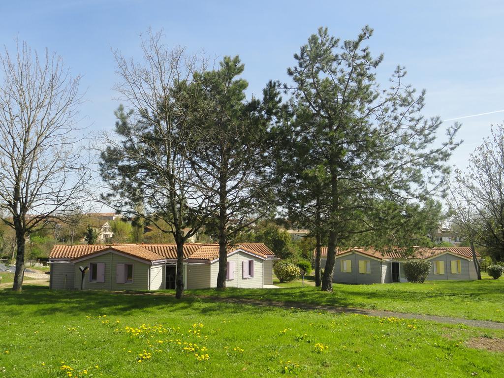 Le Hameau De Saintonge Villa Tonnay-Boutonne Exteriör bild